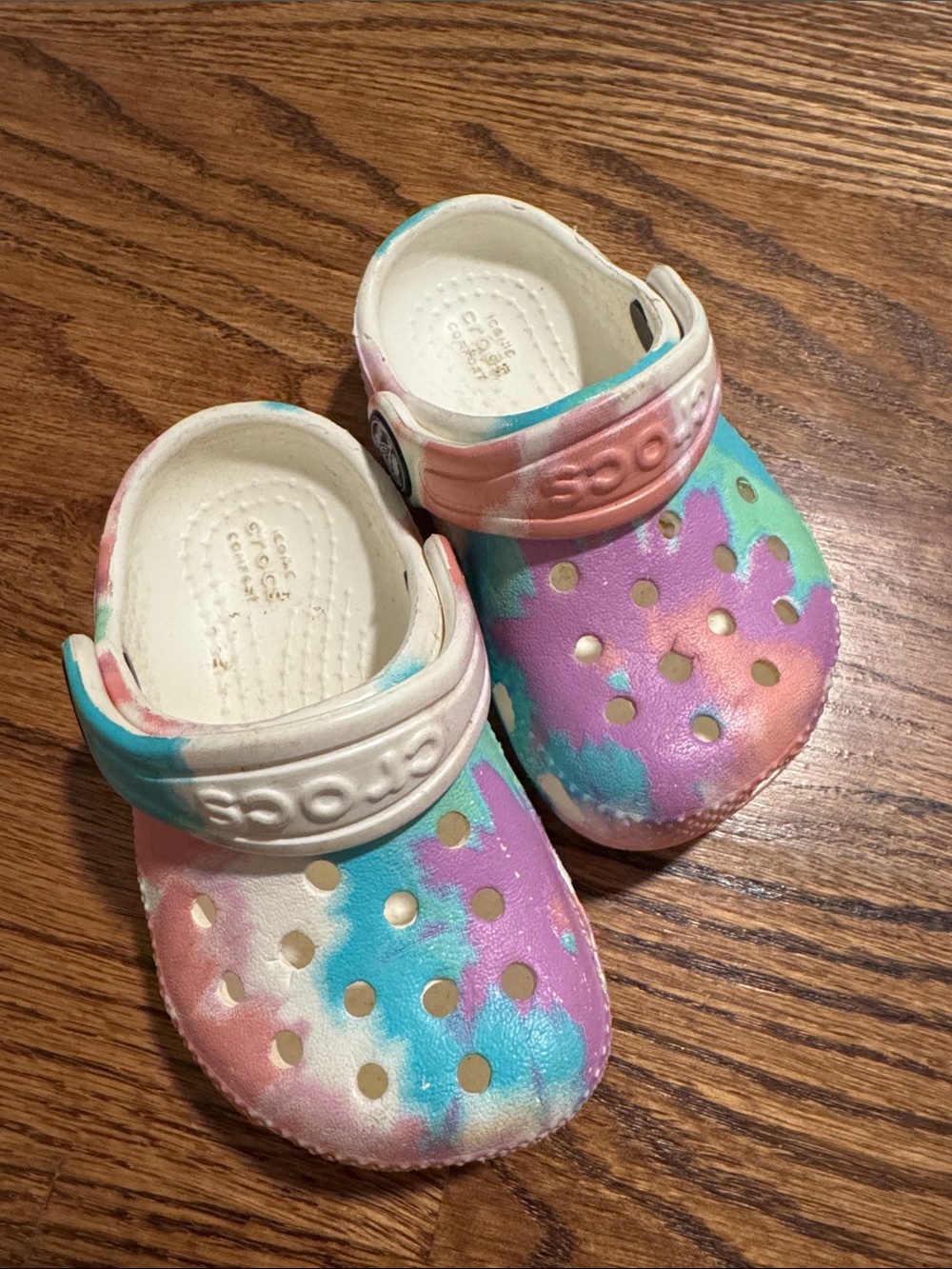 CROCS Kids Tie-Dye Clogs in Pink, Purple & Teal